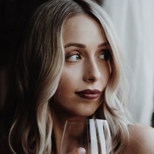 Meet your Posher, Monica